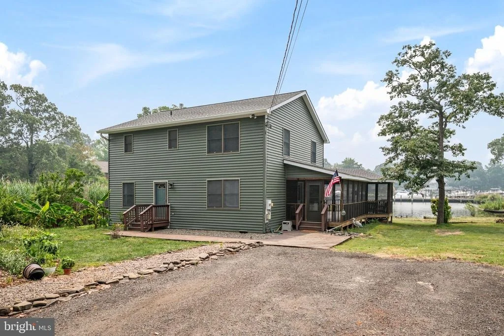 Photo of 1241 JOHNSON DRIVE