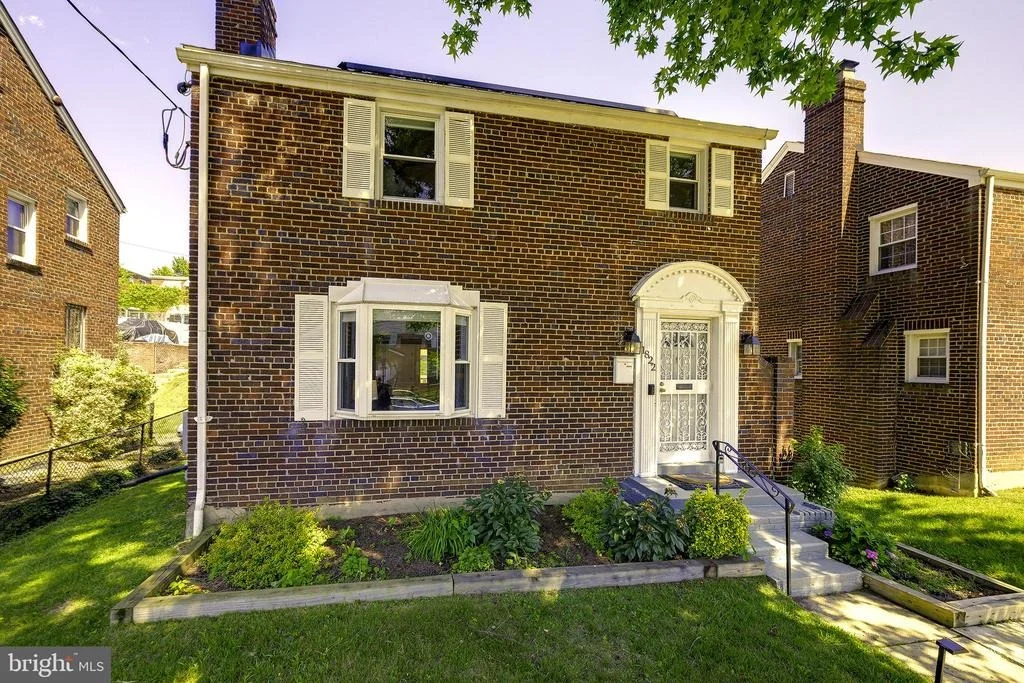 Photo of 1822 41ST PLACE SE