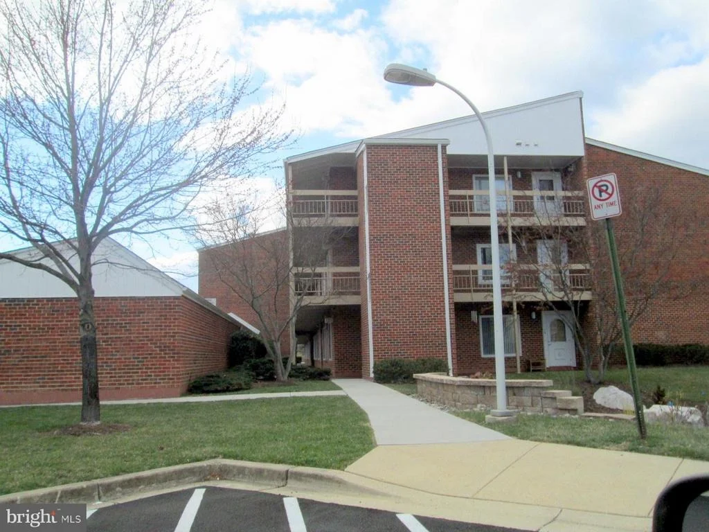 Photo of Unit 111D at 15100 GLADE DRIVE