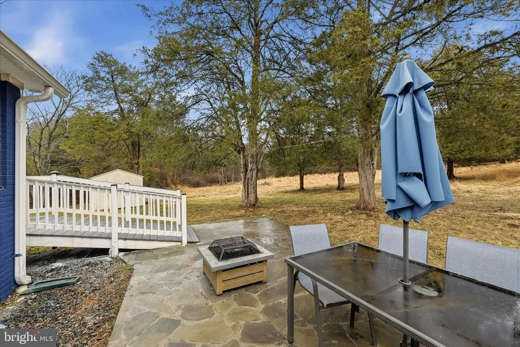 Photo of 2639 LOGMILL ROAD