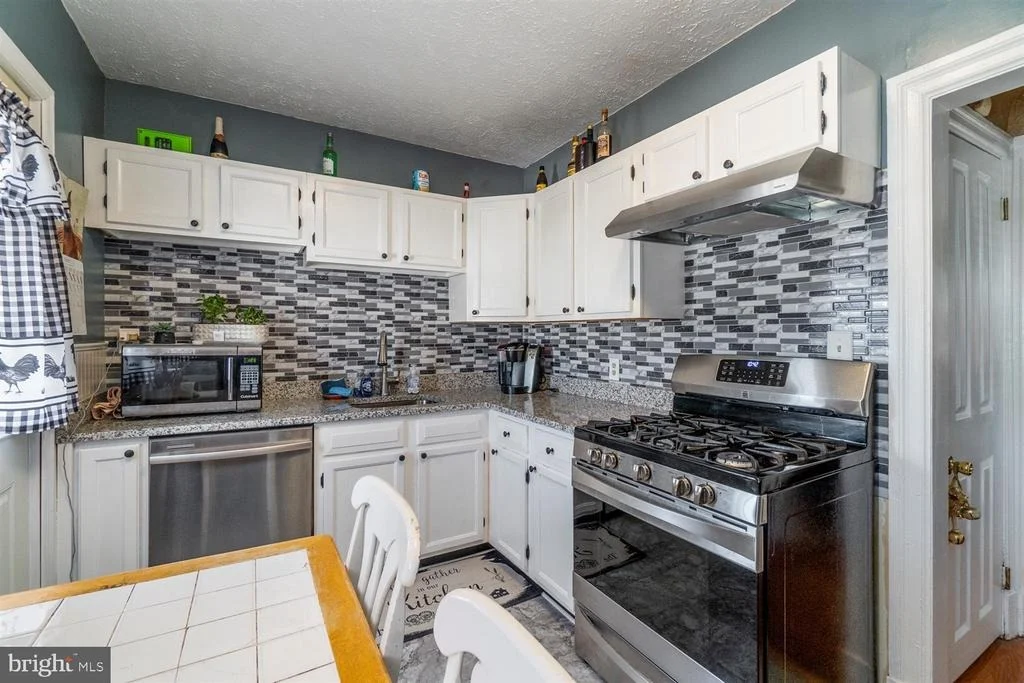 Photo of 110 DORIS AVENUE