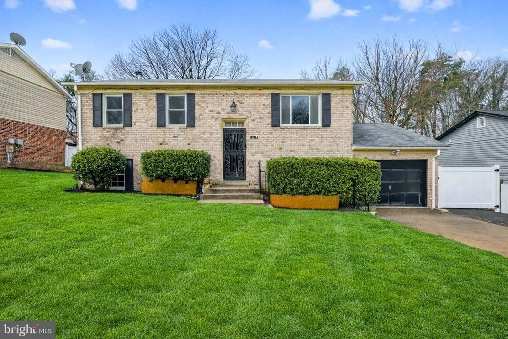 Photo of 4901 IVERSON PLACE