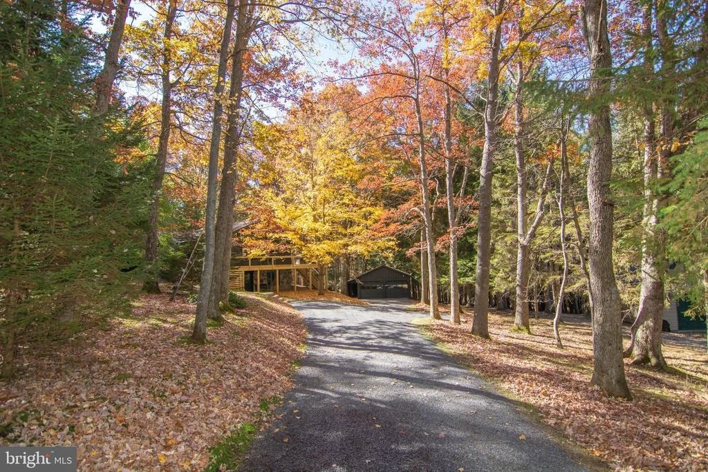 Photo of 106 LODGE CIRCLE