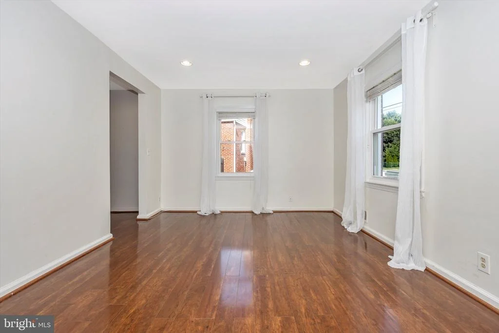 Photo of 1304 WINDHAM LANE