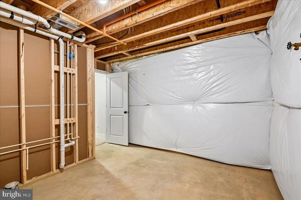 Photo of 9312 MADISON AVENUE