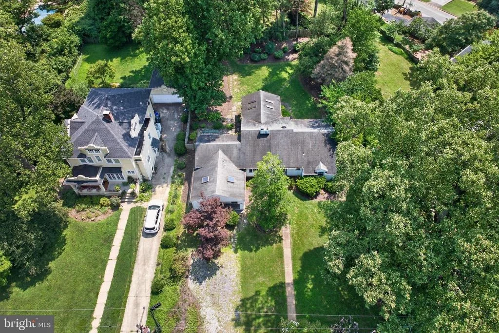 Photo of 111 WARDOUR DRIVE