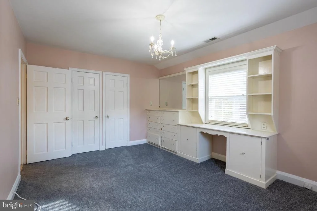 Photo of 3306 LABYRINTH ROAD