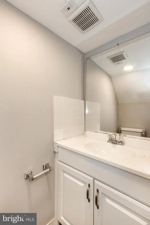 Photo of 5428 MACBETH STREET