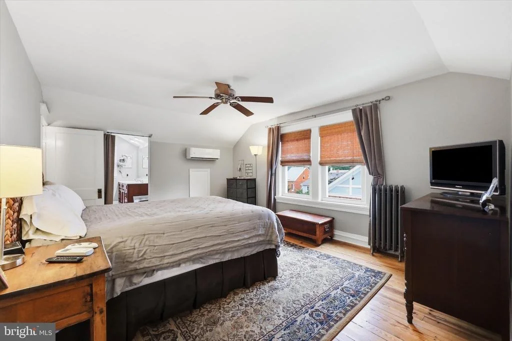 Photo of 512 ELM STREET