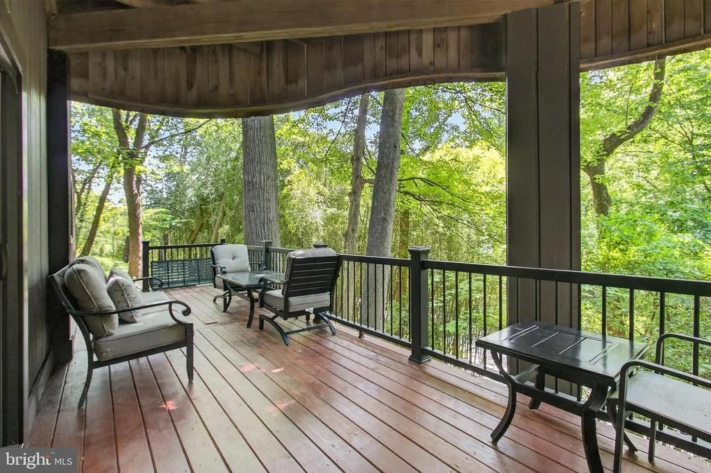Photo of 2603 KLINGLE ROAD NW