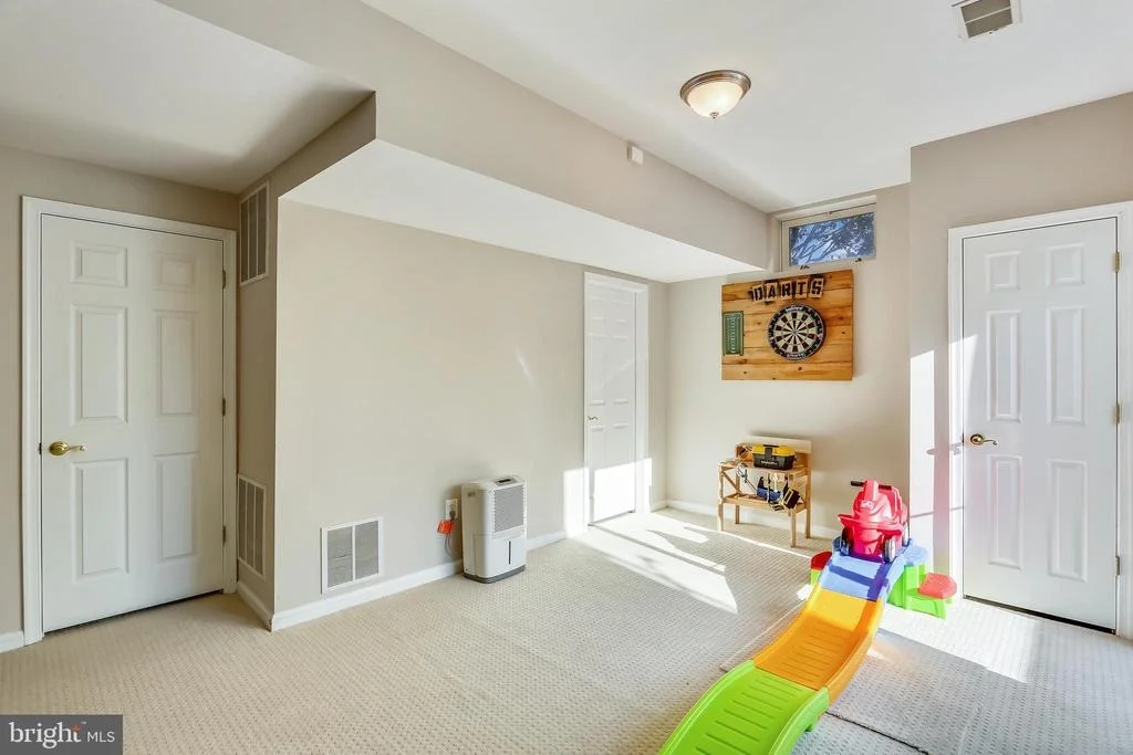 Photo of 9517 GREENEL ROAD