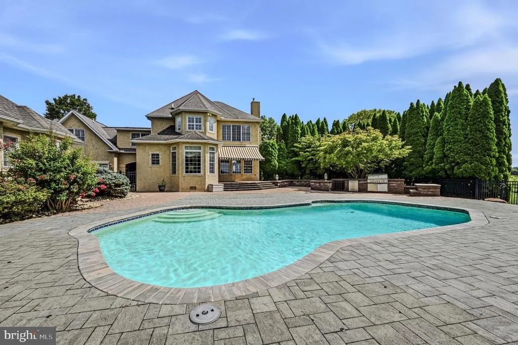 Photo of 264 REGENT CIRCLE