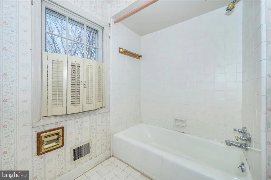 Photo of 20811 MIRACLE DRIVE