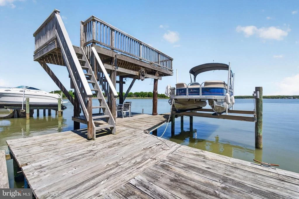 Photo of 6704 RIVER DRIVE ROAD
