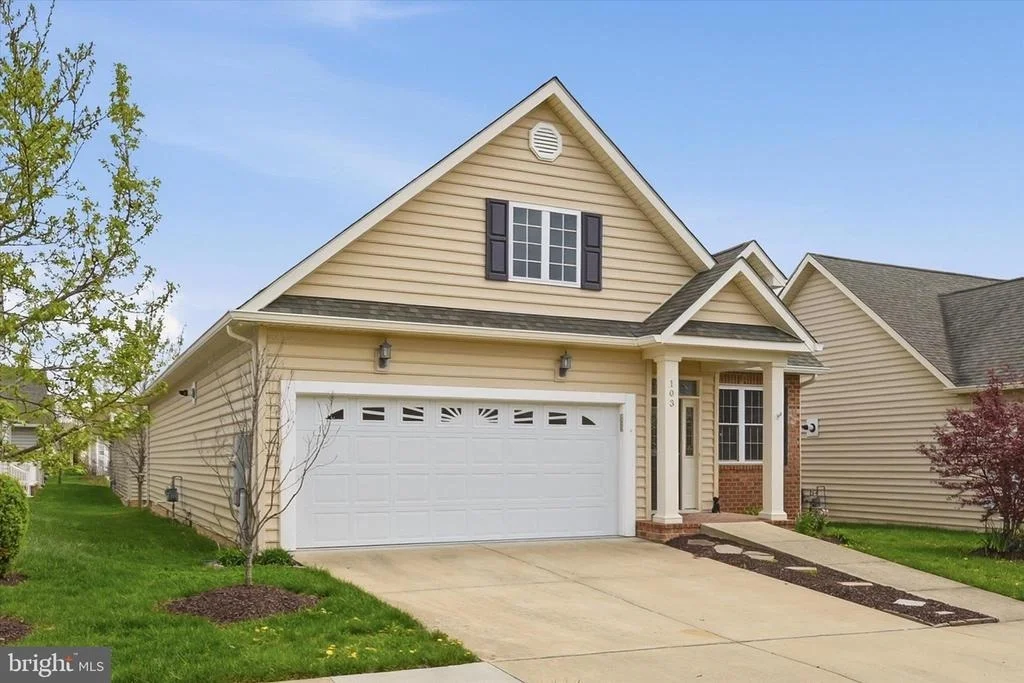 Photo of 103 BLEEDING HEART DRIVE