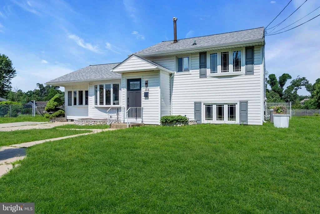 Photo of 103 CARVER DRIVE