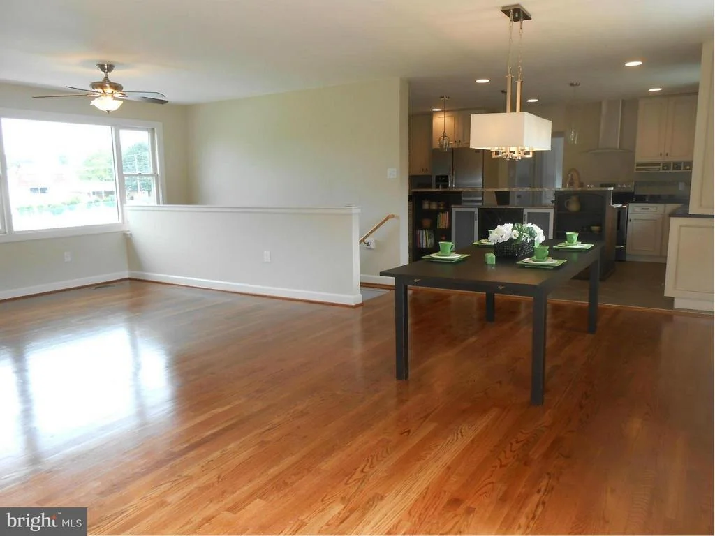 Photo of 7602 MCCLELLAN AVENUE