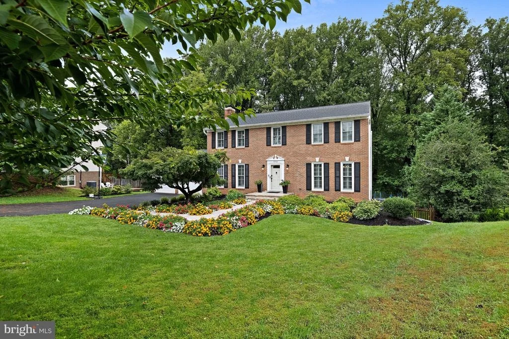 Photo of 7712 LEAR ROAD