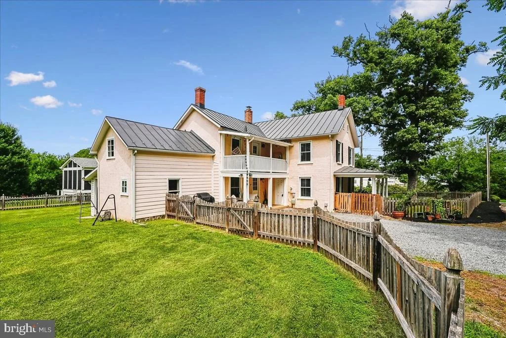 Photo of 43655 HAY ROAD