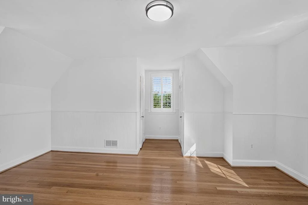Photo of 8201 LARRY PLACE