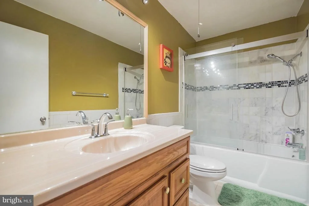 Photo of 14924 HYDRUS ROAD