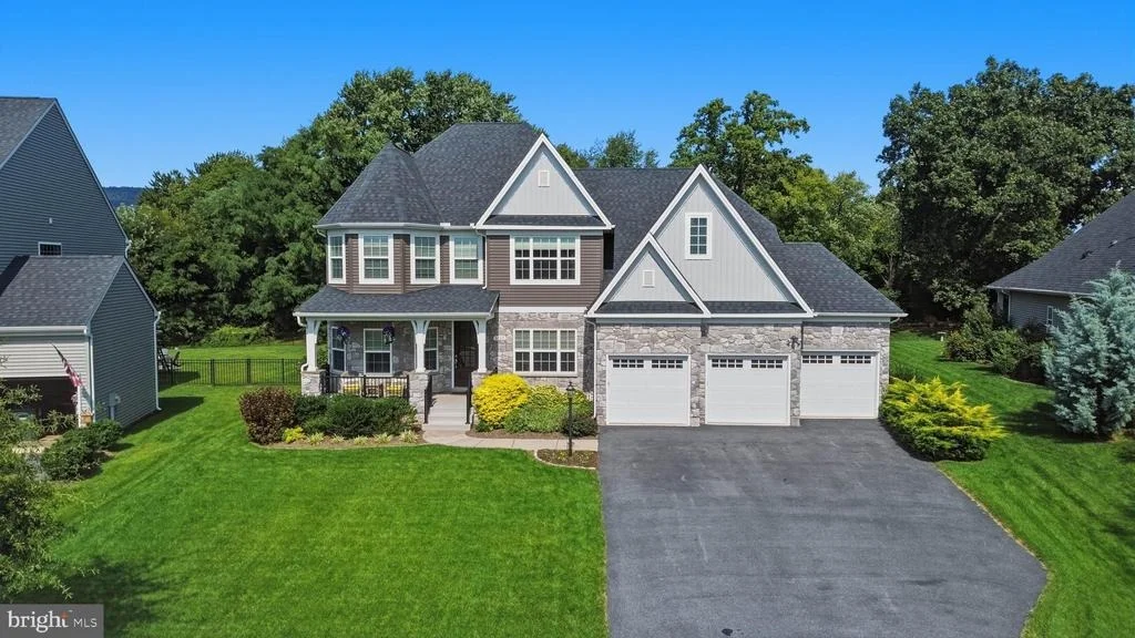 Photo of 1420 PEDIGREE STREET