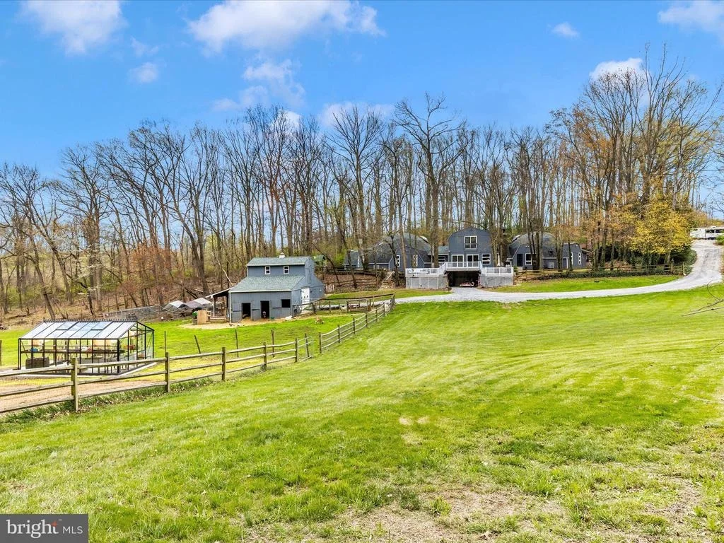 Photo of 111 BACHMANS VALLEY ROAD