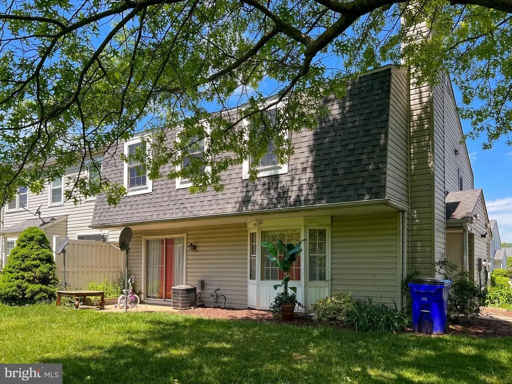 Photo of Unit 1210B at 1210 DANIELLE DRIVE