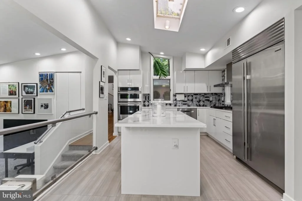 Photo of 24 WHITE OAK DRIVE