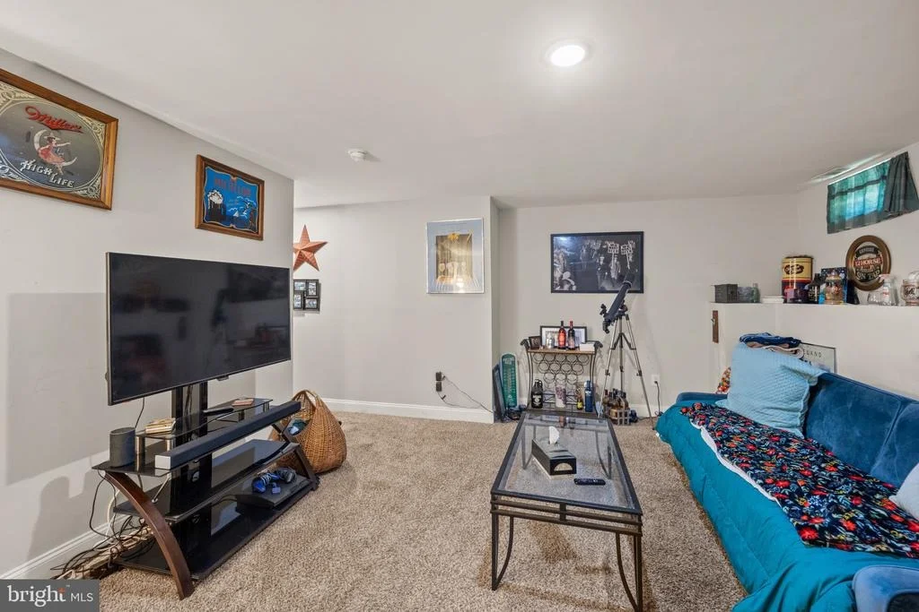 Photo of 64 OAKTON DRIVE