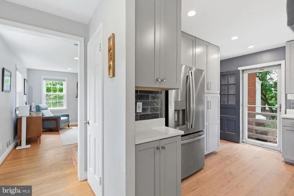 Photo of 1709 WHITE OAK DRIVE