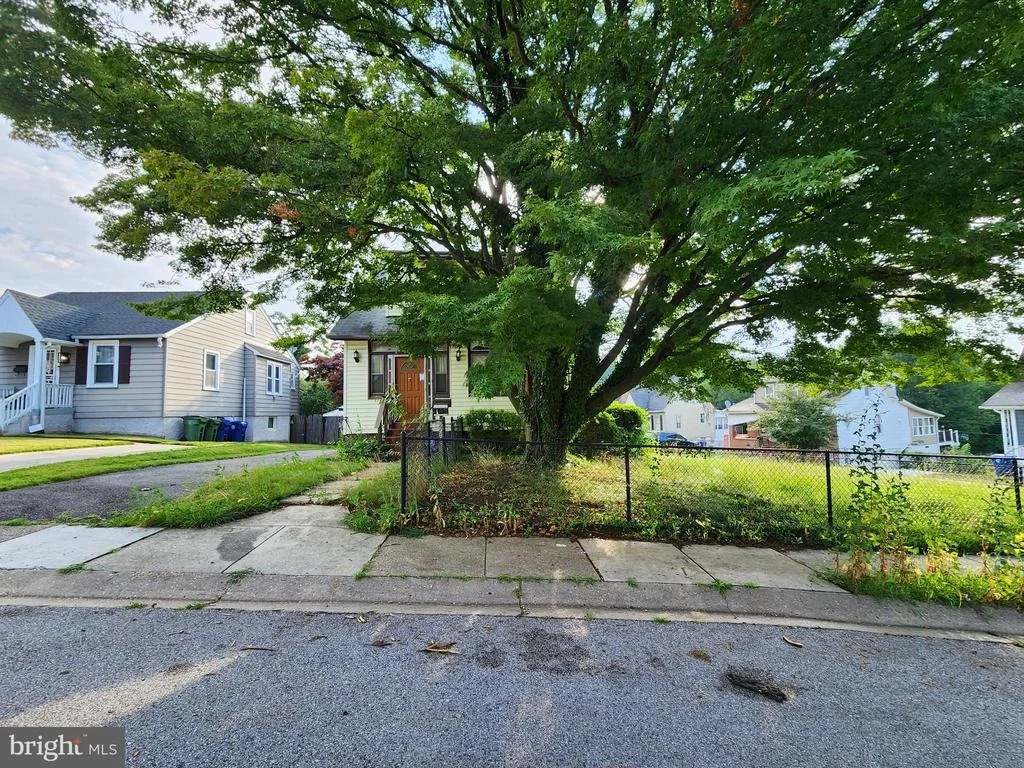 Photo of 3906 FORRESTER AVENUE