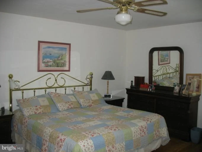 Photo of 843 DIAMOND DRIVE