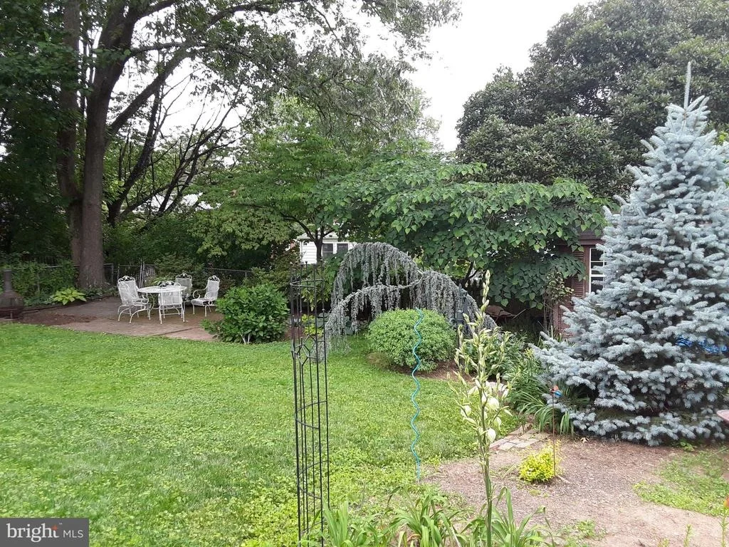 Photo of 10004 SIDNEY ROAD