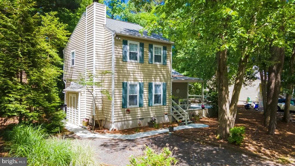 Photo of 13 COLUMBIA AVENUE
