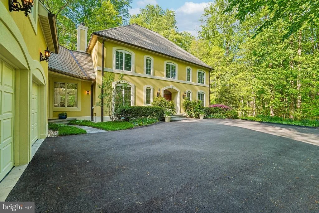 Photo of 13798 LAKESIDE DRIVE