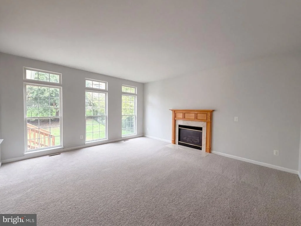 Photo of 14066 CLATTERBUCK LOOP
