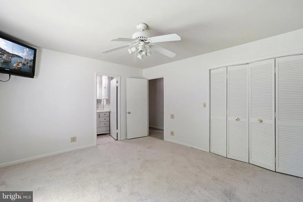 Photo of 14919 HYDRUS ROAD