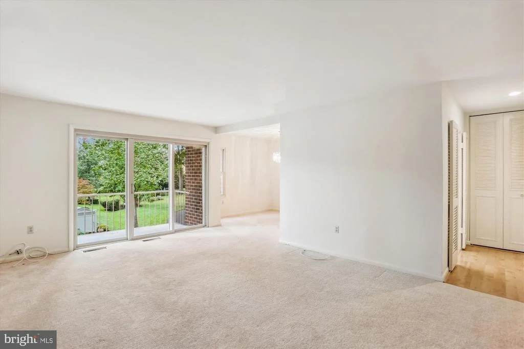 Photo of Unit 102D at 3640 GLENEAGLES DRIVE