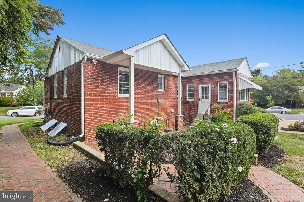 Photo of 2300 HOMESTEAD DRIVE