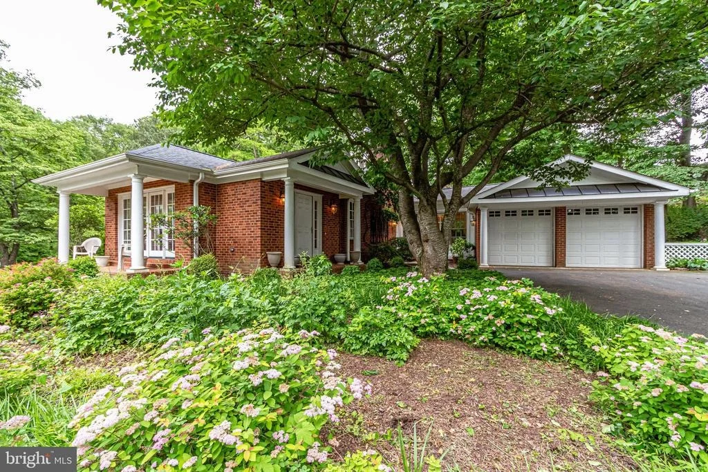 Photo of 1343 SCOTTS RUN ROAD