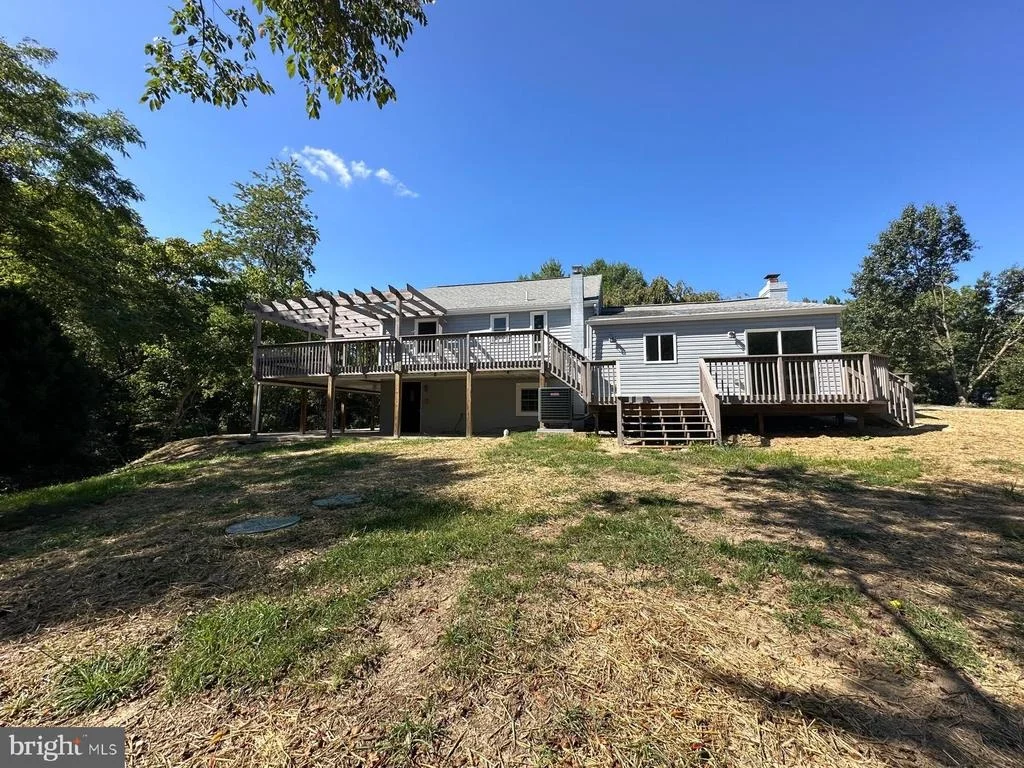 Photo of 2016 RIVERMONT DRIVE