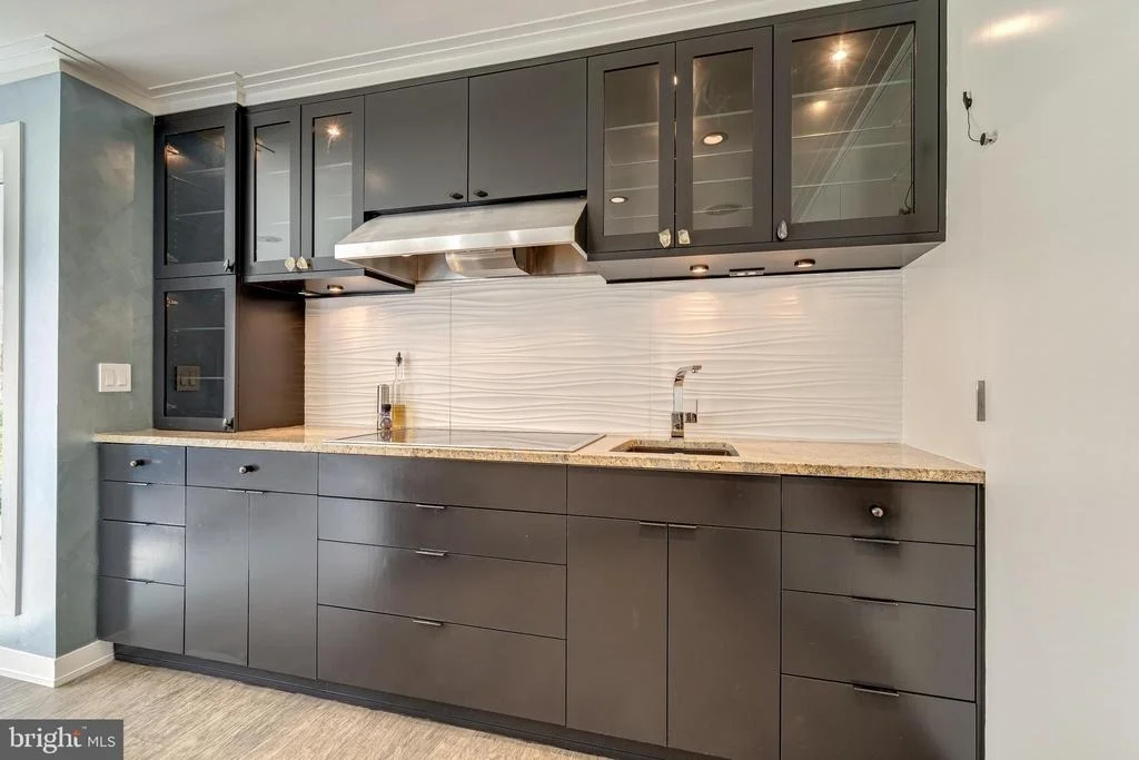 Photo of 6202 NETHERCOMBE COURT