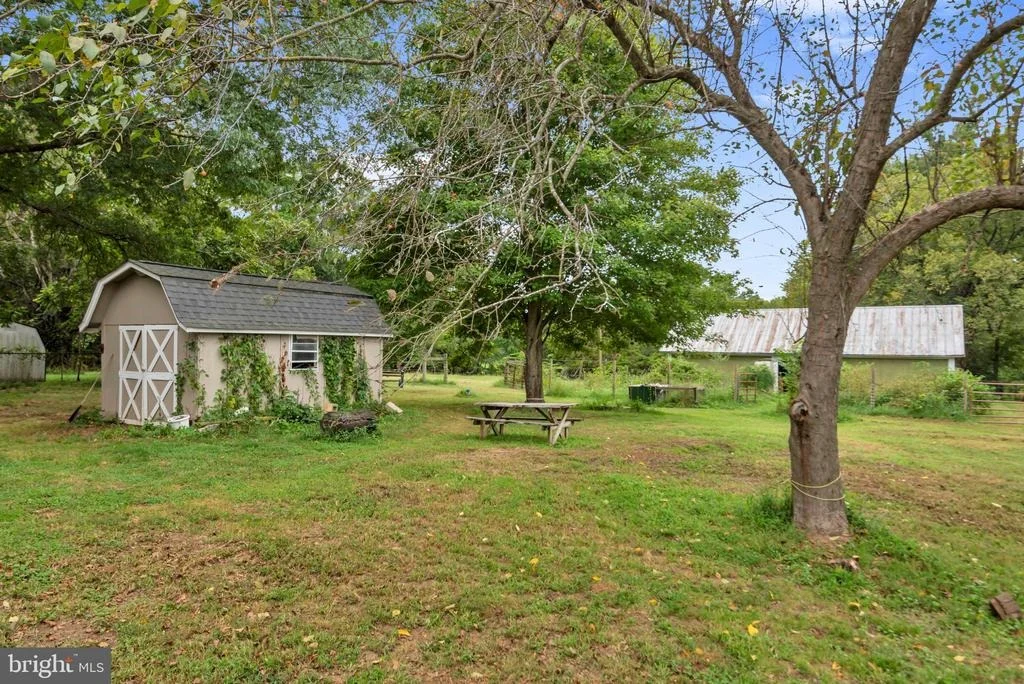 Photo of 8935 FAIRGROUND ROAD