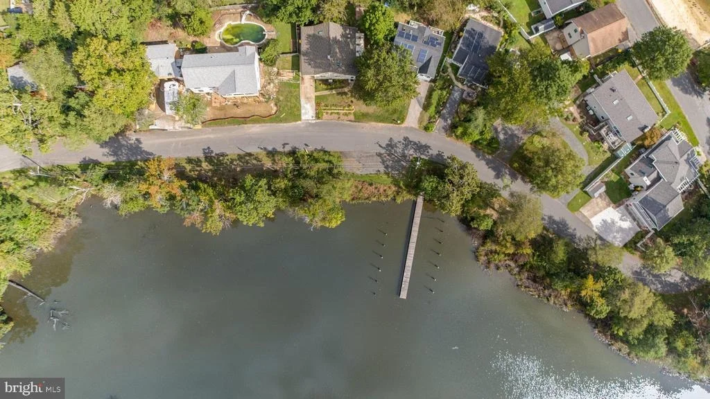Photo of 2033 SHORE DRIVE