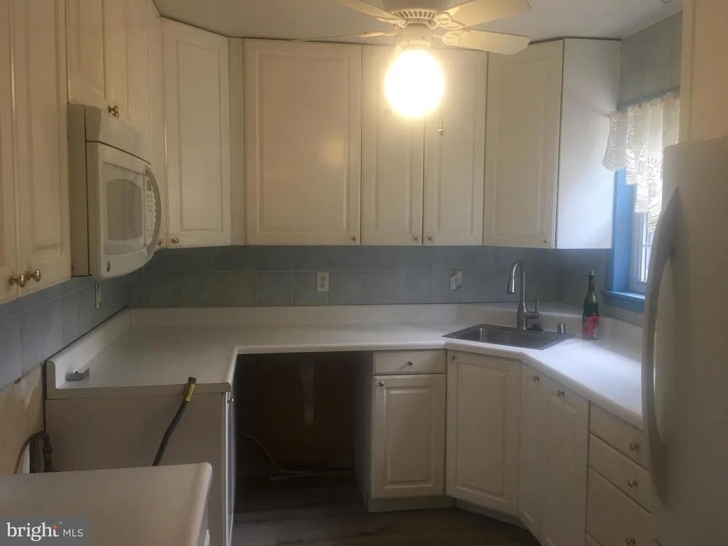 Photo of 3302 MOLINE ROAD