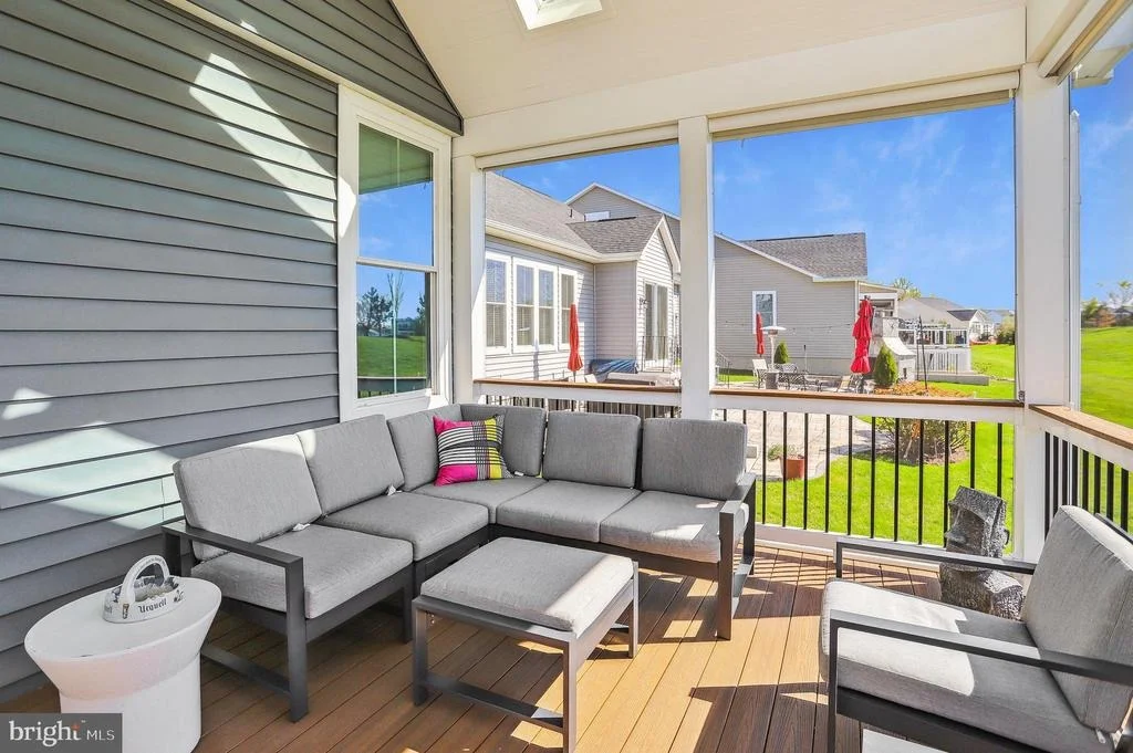 Photo of 2936 LEVEE DRIVE