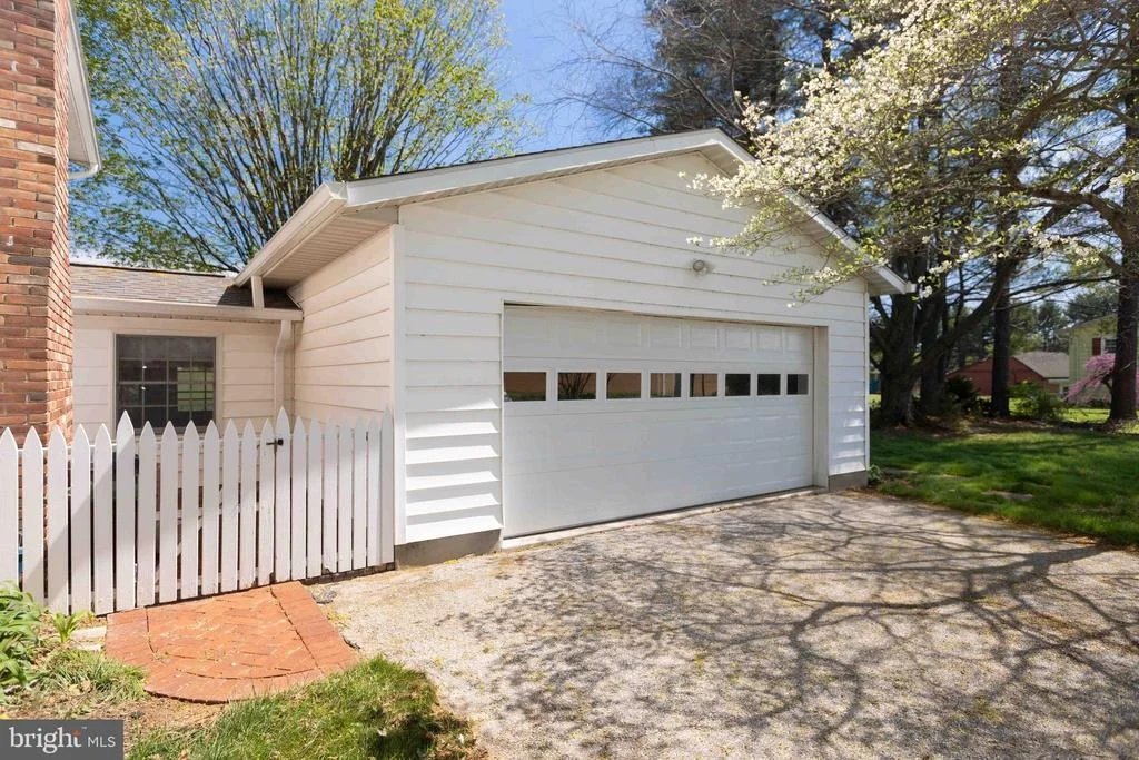 Photo of 17605 GRACE ROAD