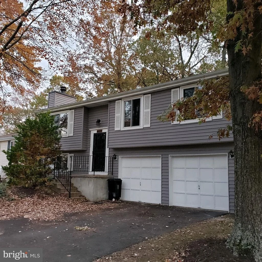 Photo of 8299 WOLD DEN COURT
