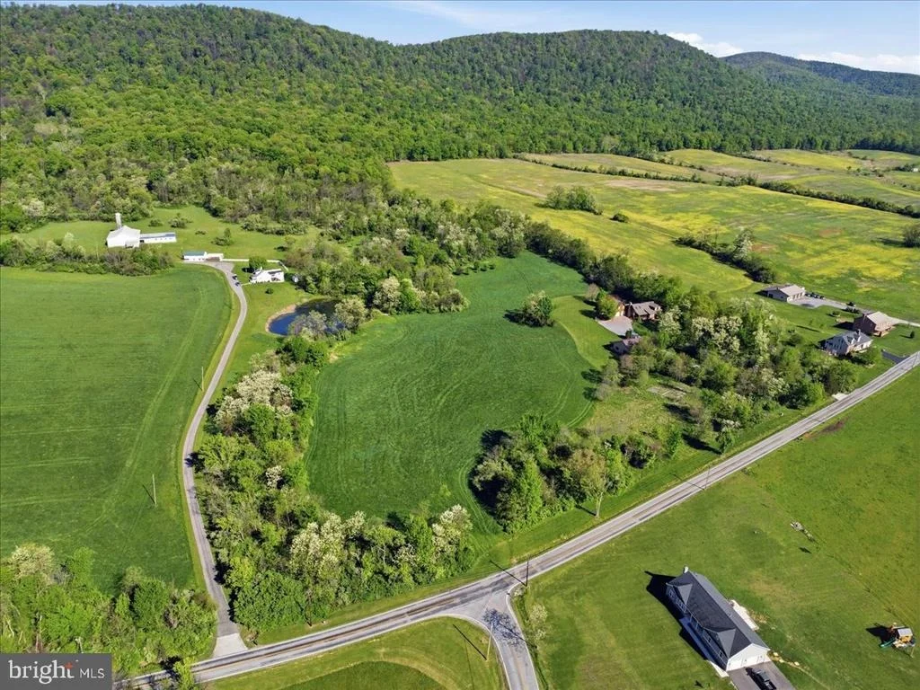 Photo of 14122 MERCERSBURG ROAD